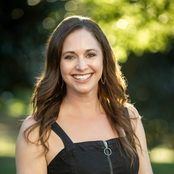 Ashley Stone headshot.